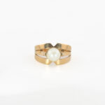 Złoty pierścionek z perłą hodowlaną słonowodną, złoto 0,750