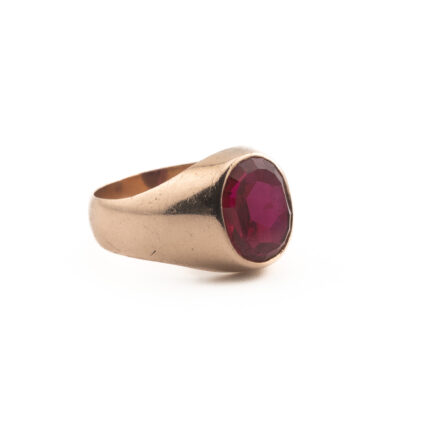 Złoty pierścionek vintage PRL z syntetycznym korundem, 14 kt